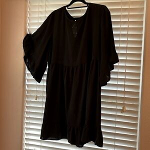 Witchy Oversized Bell Sleeve Black Dress